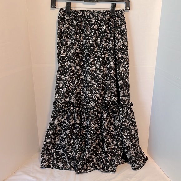 SHEIN XS Womens Floral Tiered Midi skirt - Picture 2 of 5